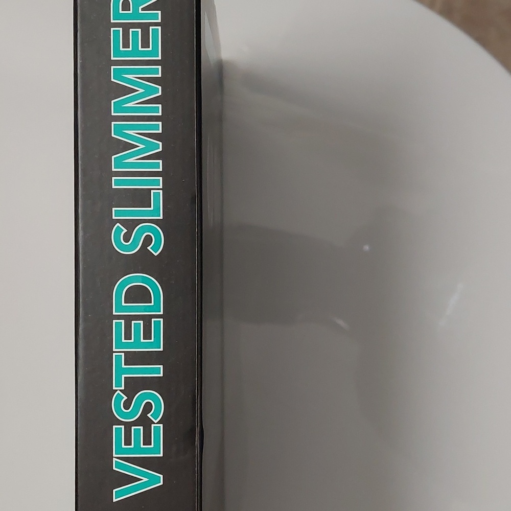 Form-fitting Vested Slimmer - Picture 5 of 6
